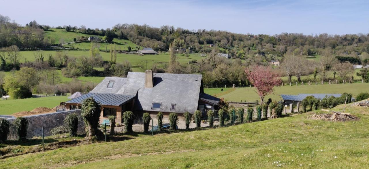 Gite De La Vallee Genneville Buitenkant foto