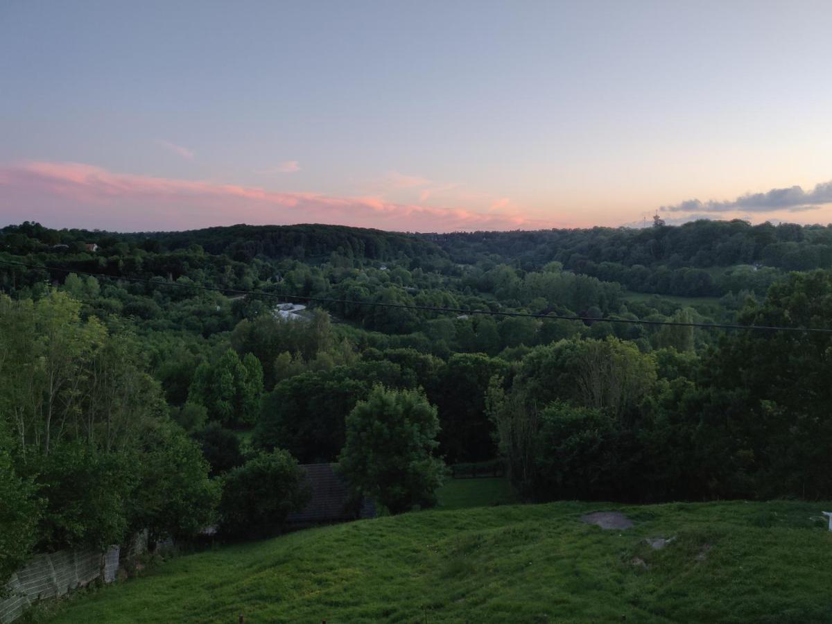 Gite De La Vallee Genneville Buitenkant foto